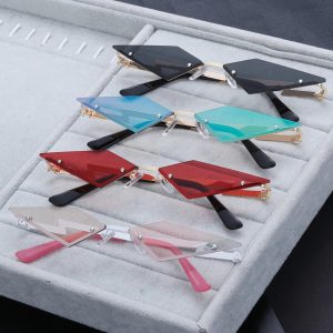 Diamond-Shaped Rimless Sunglasses – Unisex Vintage Streetwear UV400 Eyewear