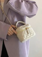 Mini Quilted Chain Crossbody Bag – Diamond Checkered Designer Handbag for Women