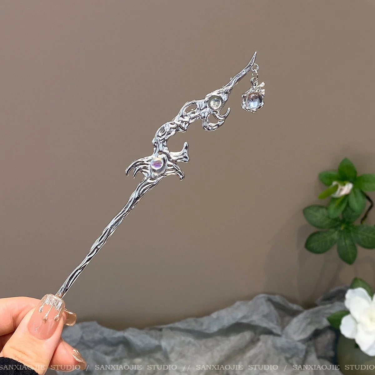 Light Luxury Glitter Hairpin – Elegant Geometric Moonstone Hair Stick for Women - Image 5